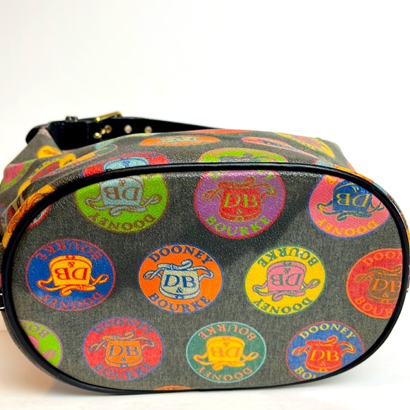 VTG Dooney & Bourke 90’s Y2K Medallion Bucket purse - Picture 5 of 9